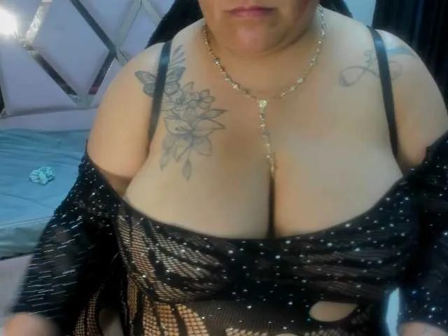 Offline RachelleWoods69 on BongaCams