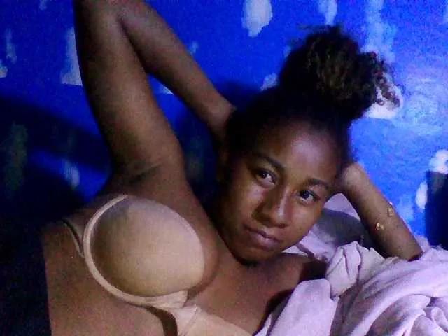 Raharisexy from BongaCams