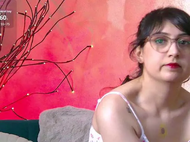 Offline RaminaZorali on BongaCams