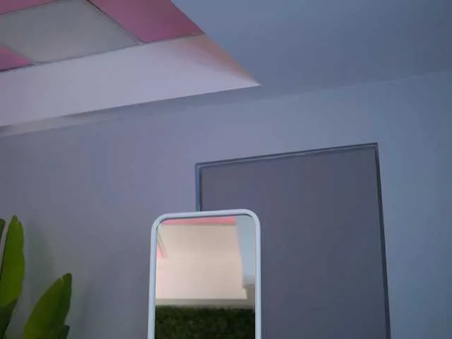 Freechat RaquelleVon on BongaCams