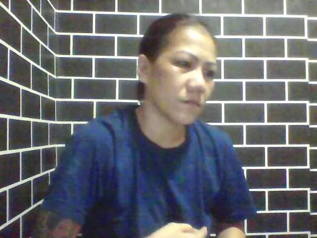 Rarra from BongaCams