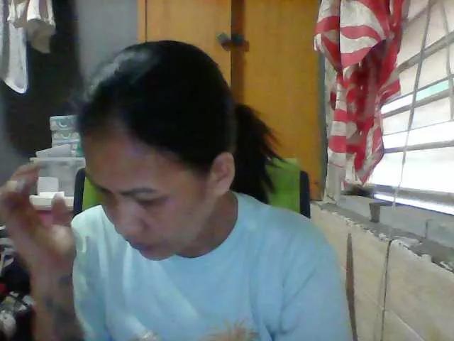 Rarra from BongaCams