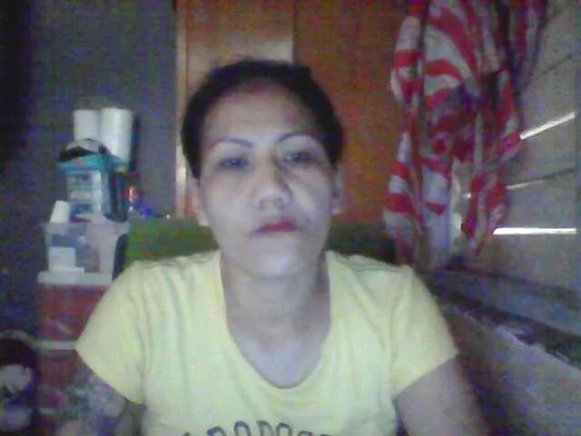 Rarra from BongaCams
