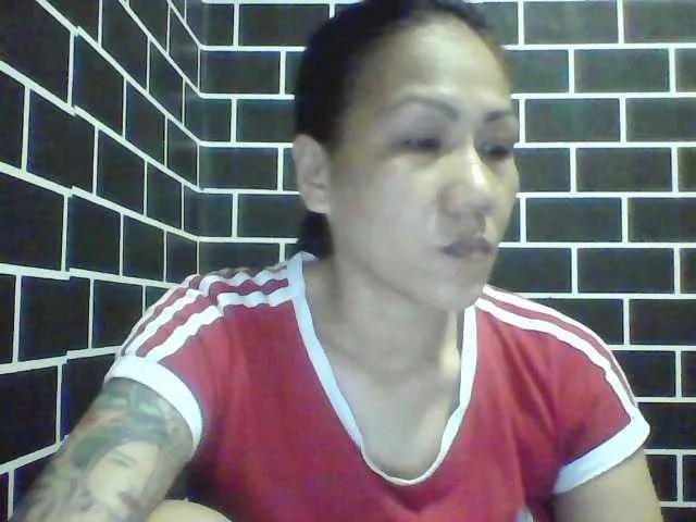 Rarra from BongaCams