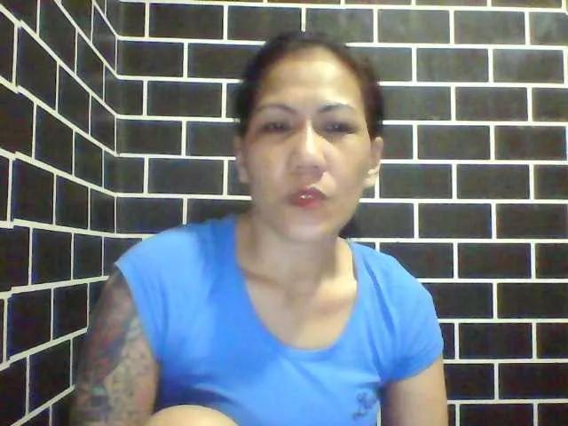 Rarra from BongaCams