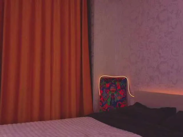 Offline RenaWong on BongaCams