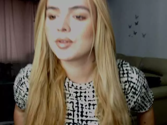 Offline RianaCrystal on BongaCams