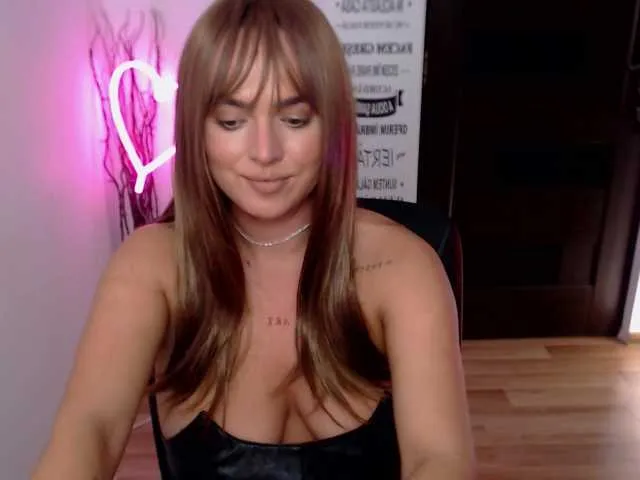 Offline RianaCrystal on BongaCams