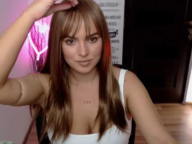 Offline RianaCrystal on BongaCams