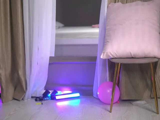 Offline RobertaRosetti on BongaCams