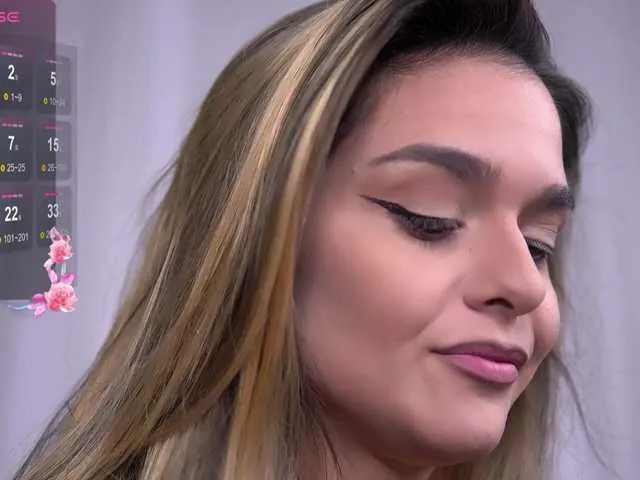 Offline RobertaRosetti on BongaCams