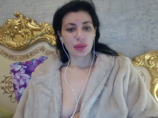 Offline Rosalinda37 on BongaCams