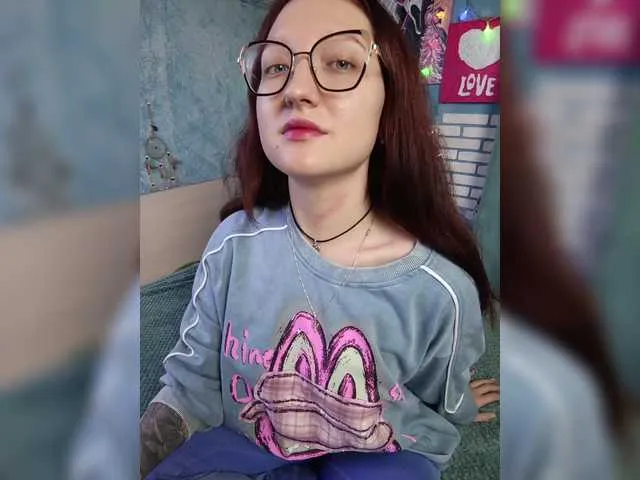 Offline Rosia-Guess on BongaCams