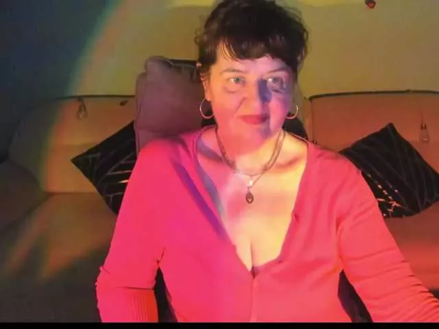 Offline RosyBloom on BongaCams