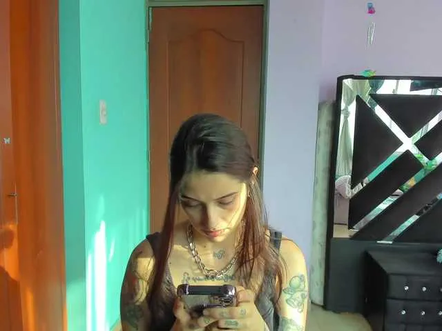 Offline Rouse1 on BongaCams