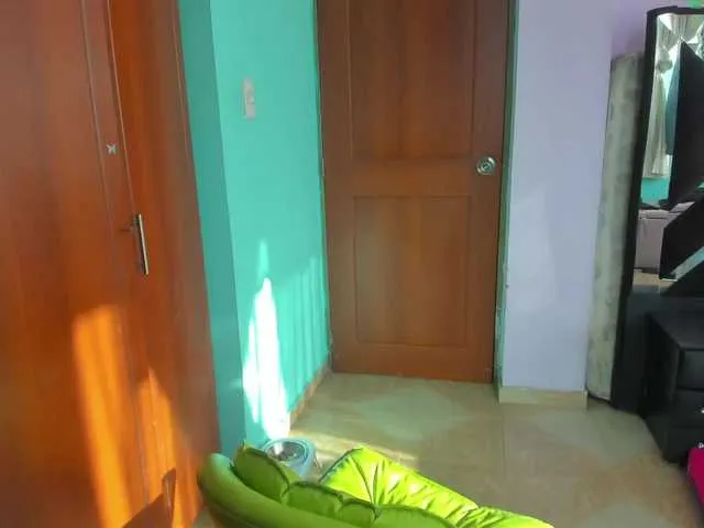 Offline Rouse1 on BongaCams