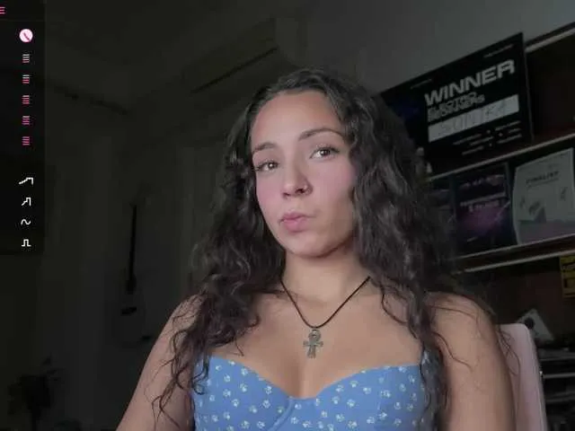 Offline roxieflexie on BongaCams