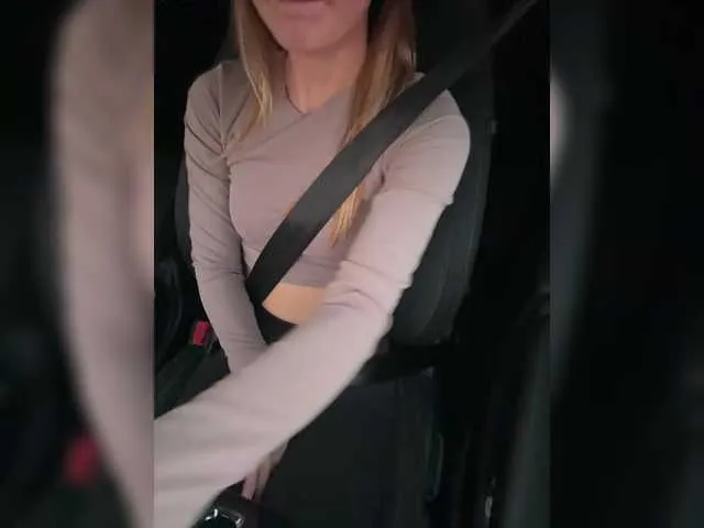 Freechat RoxyJet on BongaCams