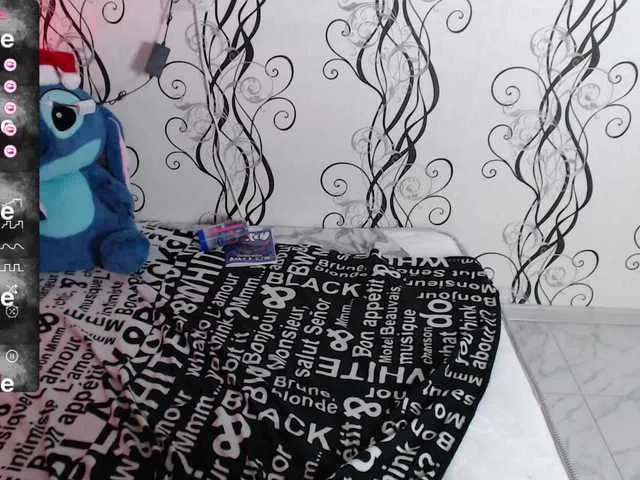 Freechat RoyAngela on BongaCams