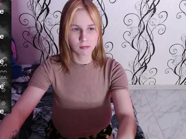 Freechat RoyAngela on BongaCams