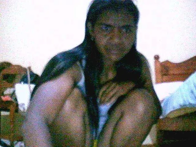 Offline Royblackhot on BongaCams