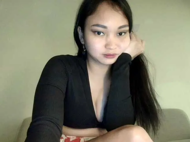 Freechat RozyBlack on BongaCams