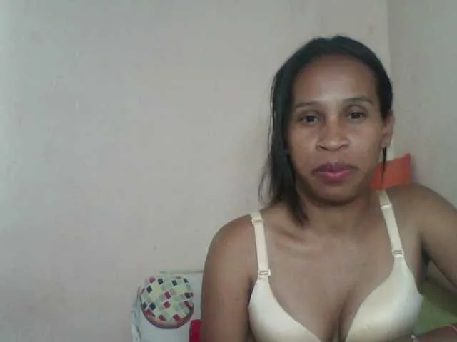 Freechat Rsylvia1 on BongaCams