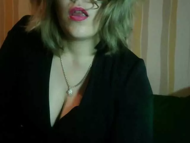 Freechat Sarah-Jane on BongaCams