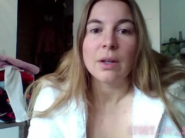 Sarahrose on BongaCams 