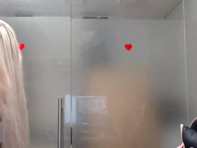 SarahStone from BongaCams