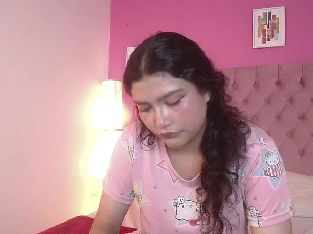 Freechat Sarayland on BongaCams