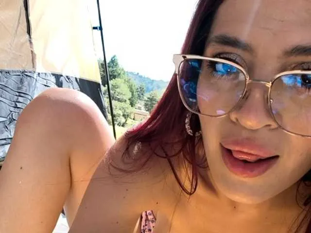 Offline ScarletDesire on BongaCams