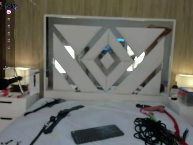 Offline Scarletthomas on BongaCams