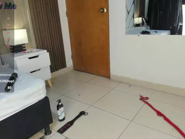 Offline Scarletthomas on BongaCams