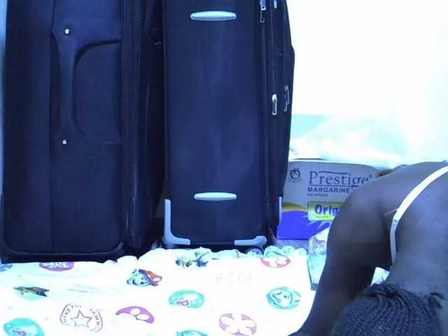 Offline sexxy-maya1 on BongaCams