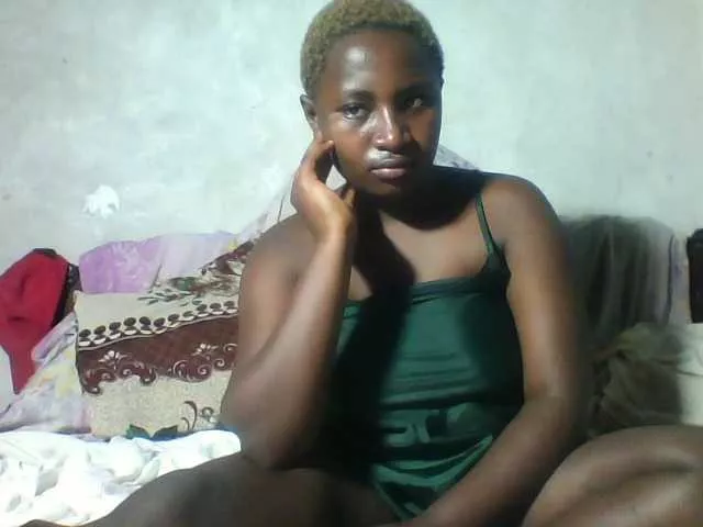 Offline sexy-candy on BongaCams