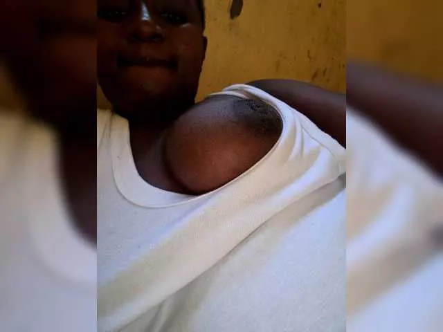 Offline sexy-candy on BongaCams