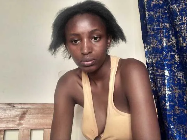 Offline sexy-candy on BongaCams