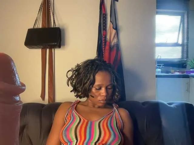 Offline Sexybaddie on BongaCams