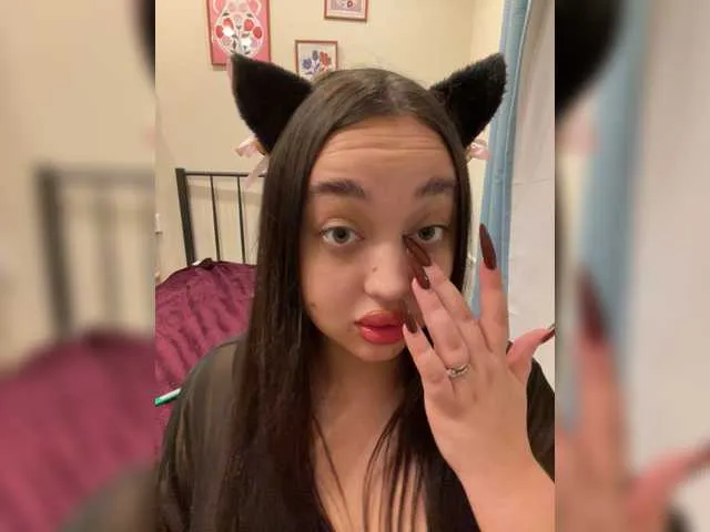 Offline sexyfrayyy on BongaCams