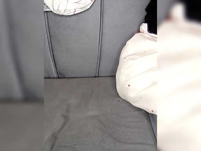 Offline Sexyroses on BongaCams