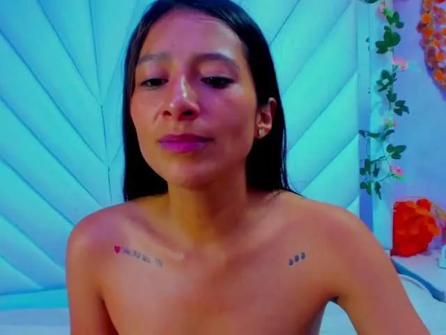 Offline SharlotRodriguez on BongaCams