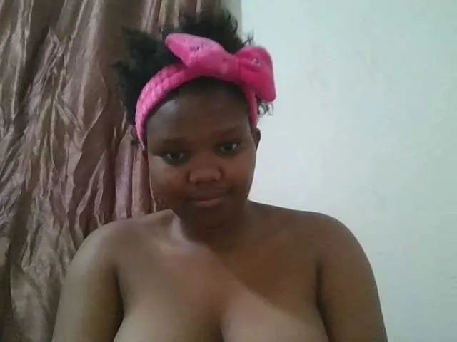 Offline Shepretty on BongaCams