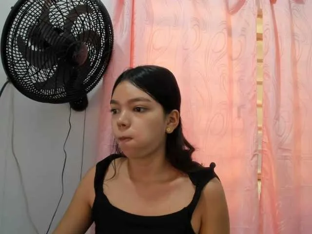 Offline shy-luna18 on BongaCams