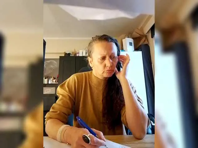 Offline SmileDance on BongaCams