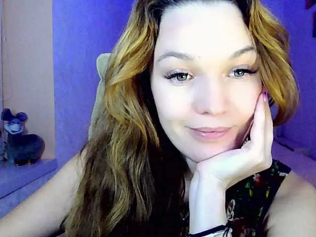 Freechat smilesss on BongaCams