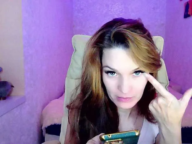 Freechat smilesss on BongaCams