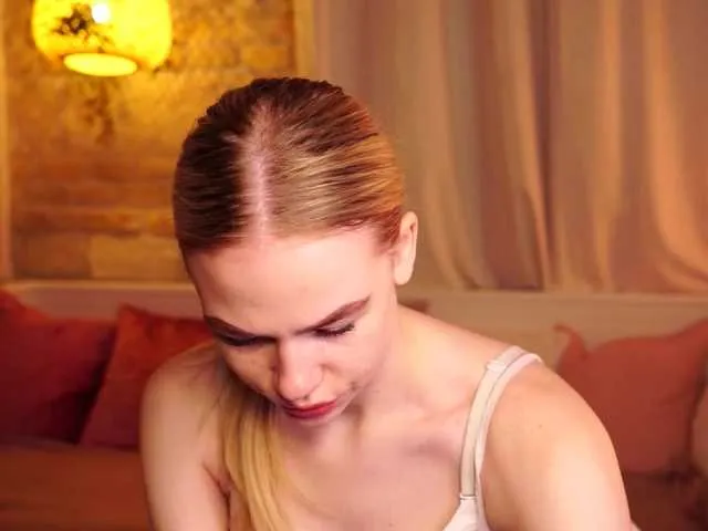 Offline SnowwBarbie on BongaCams