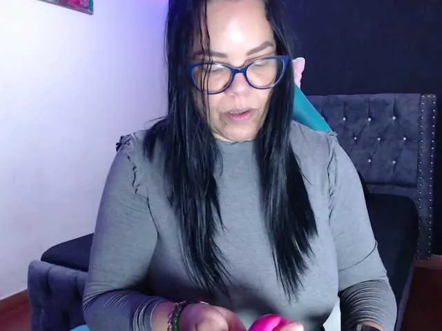 Offline sofia-lopez70 on BongaCams