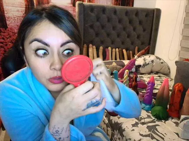 Offline sofia23dirty on BongaCams